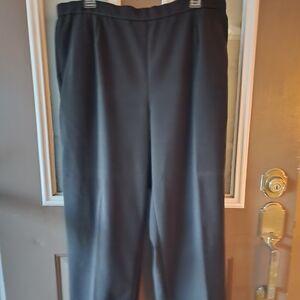 Briggs New York Black Pants